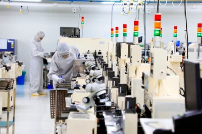 2024高區足跡 以“小巨人”撬動“大發展”，中小企業新材料研發攀高向新